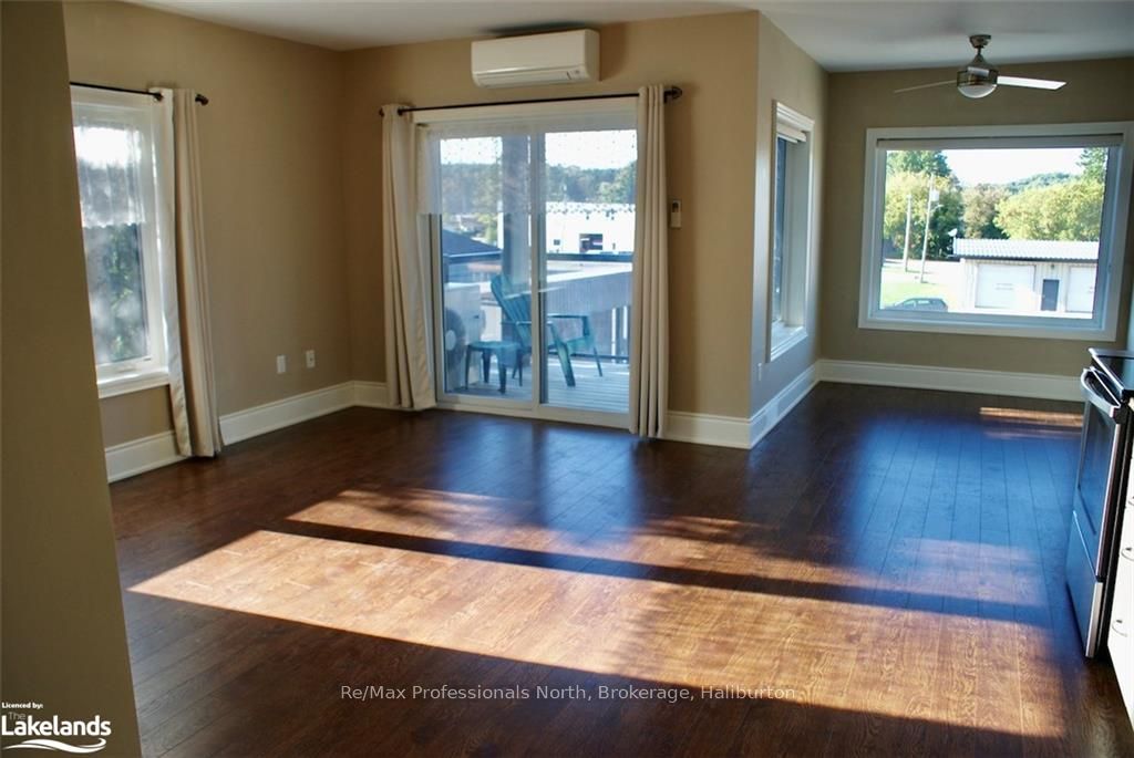 #103 - 9 Newcastle Street Property Photo 9