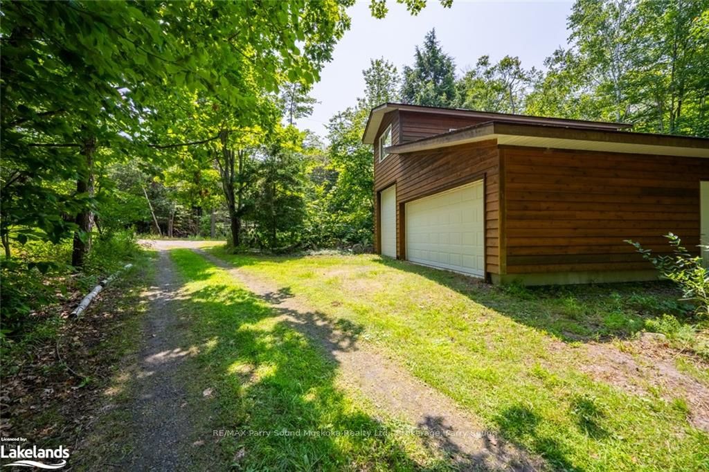 12 Linda Lane Property Photo 30