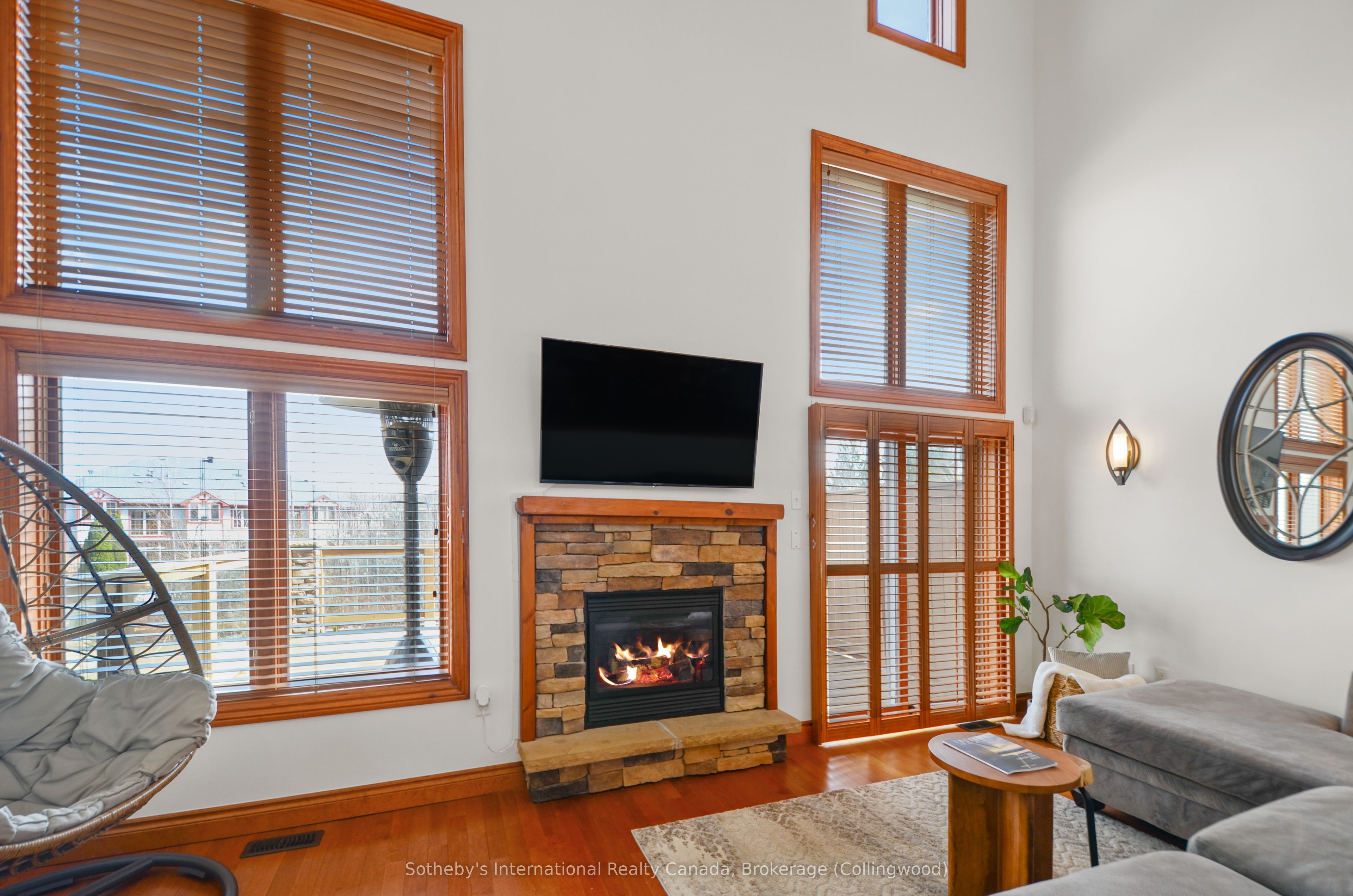 #32 - 214 Blueski George Crescent Property Photo 5