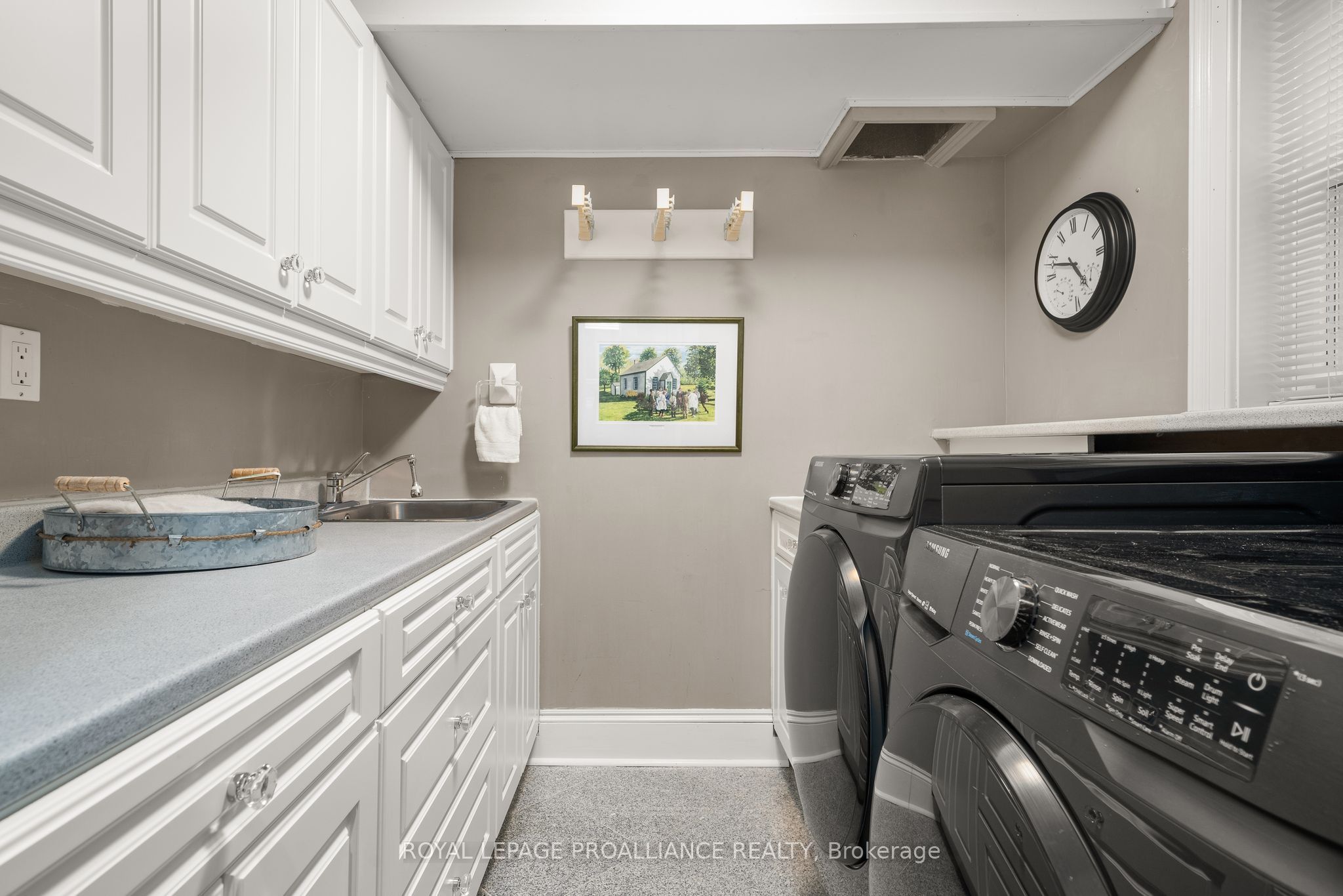 25 Prinyers Cove Crescent Property Photo 16