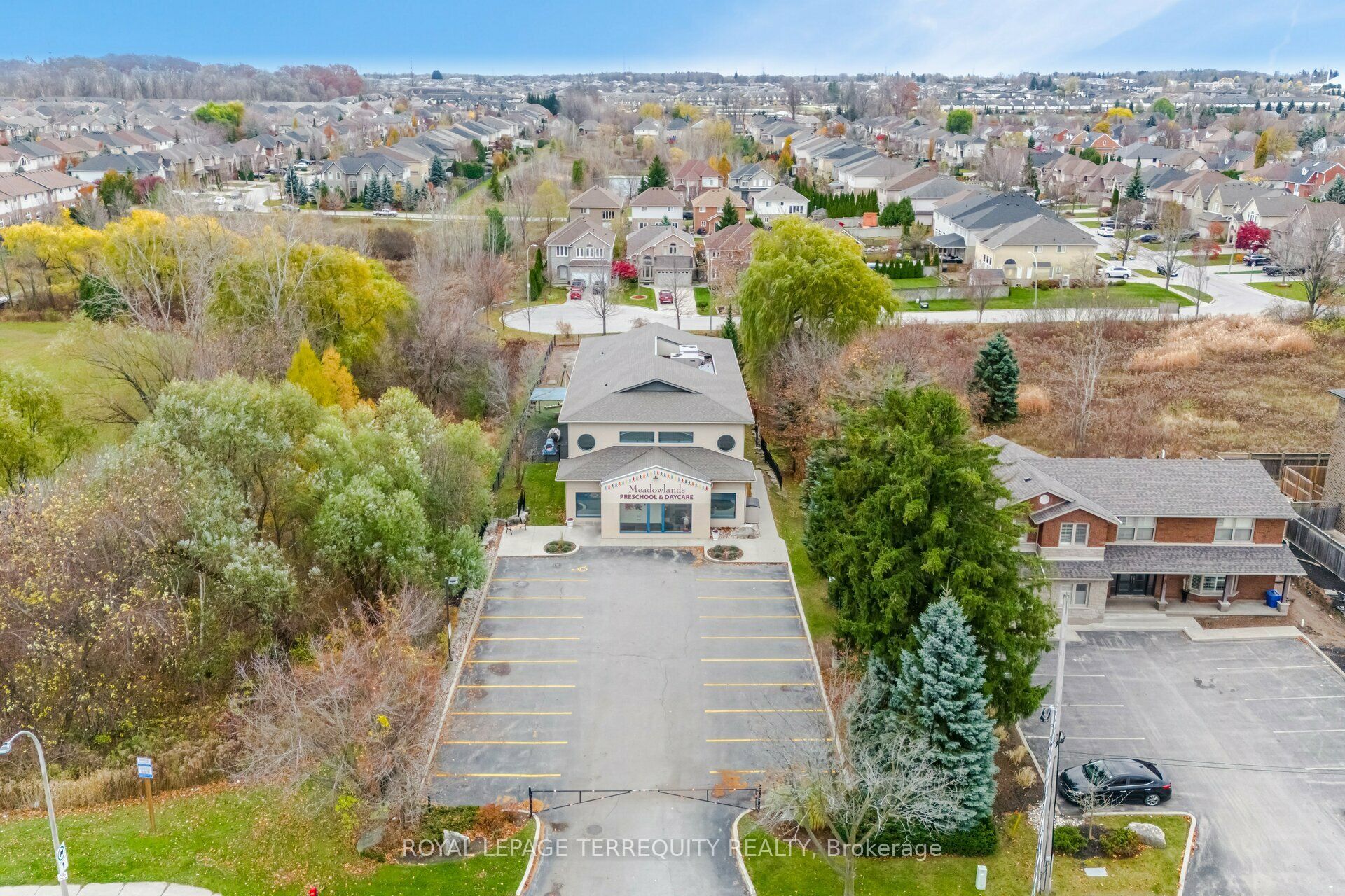 900 Golf Links Road Property Photo 4