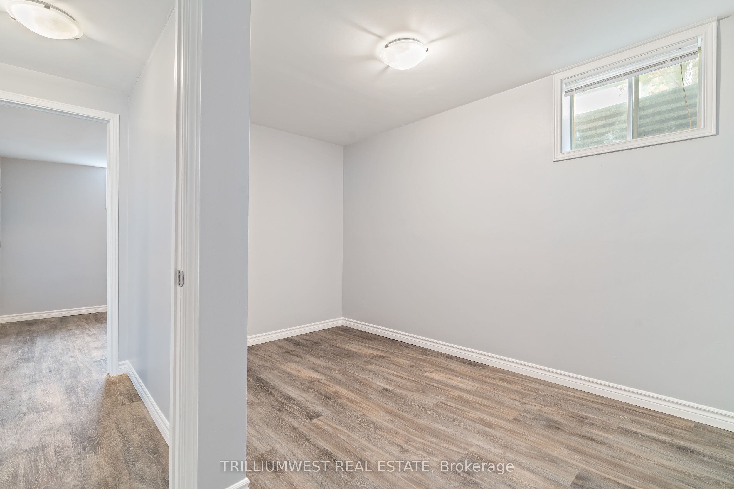 #lower - 8 Sekura Place Property Photo 14