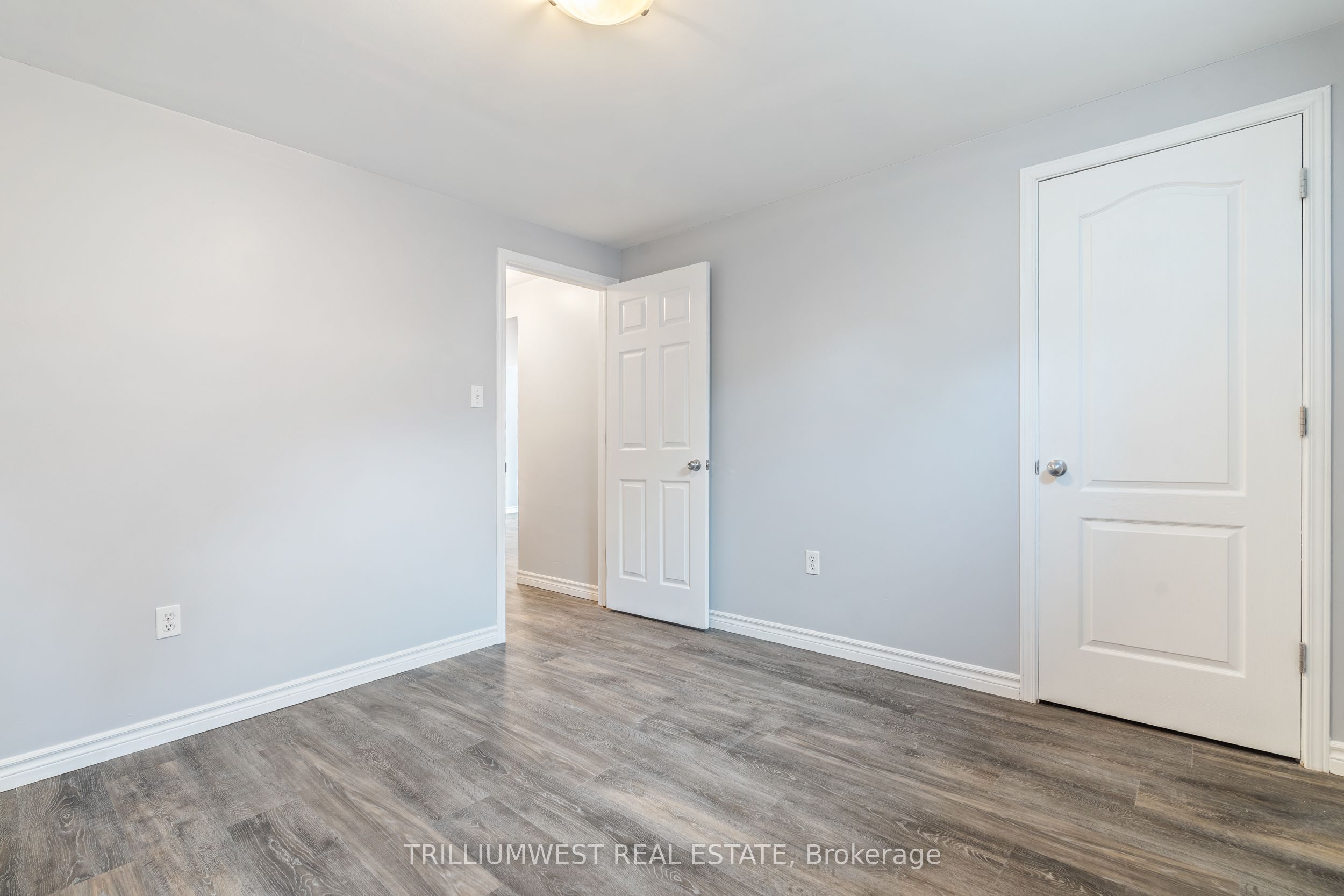 #lower - 8 Sekura Place Property Photo 19