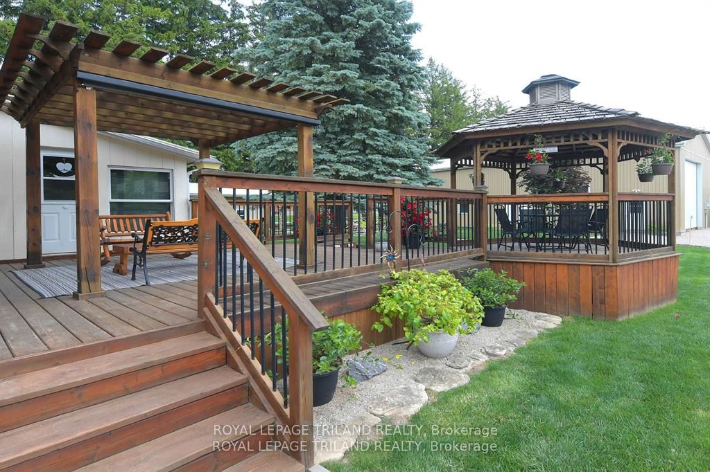 5103 Dundas Street Property Photo 2