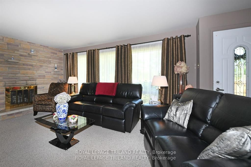 5103 Dundas Street Property Photo 4