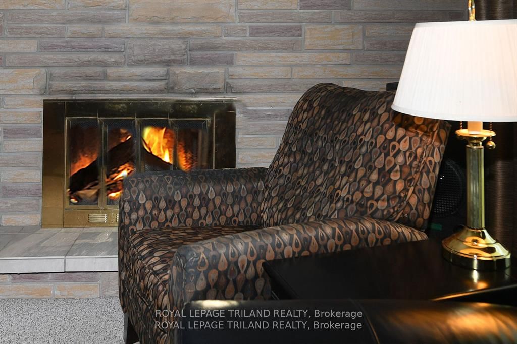 5103 Dundas Street Property Photo 5