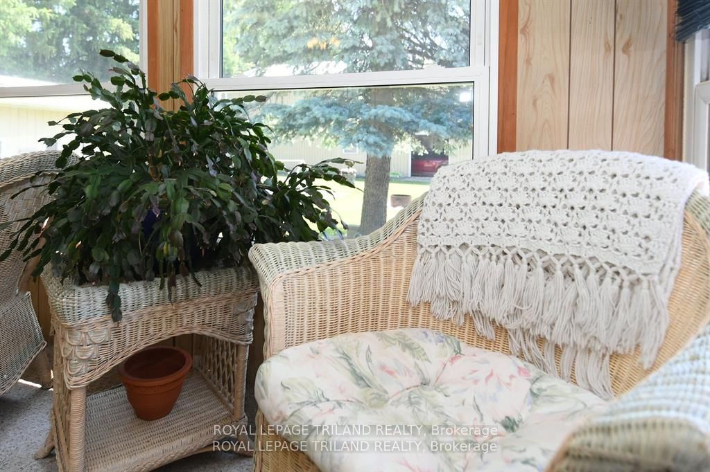 5103 Dundas Street Property Photo 9