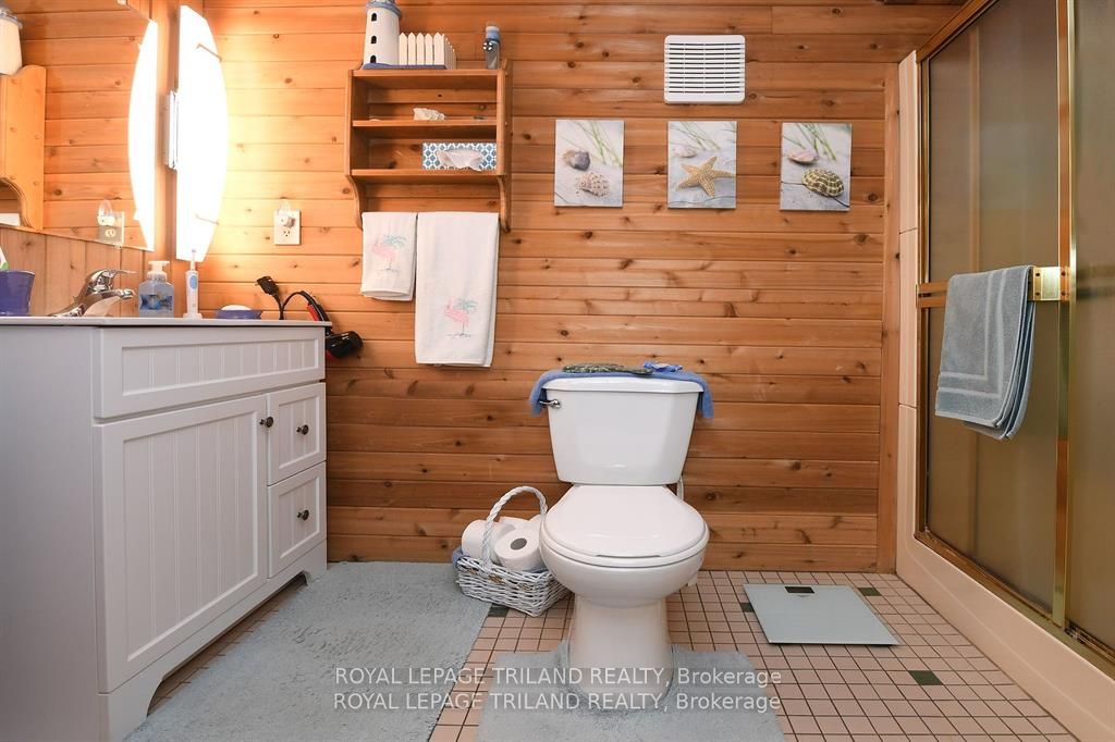 5103 Dundas Street Property Photo 16