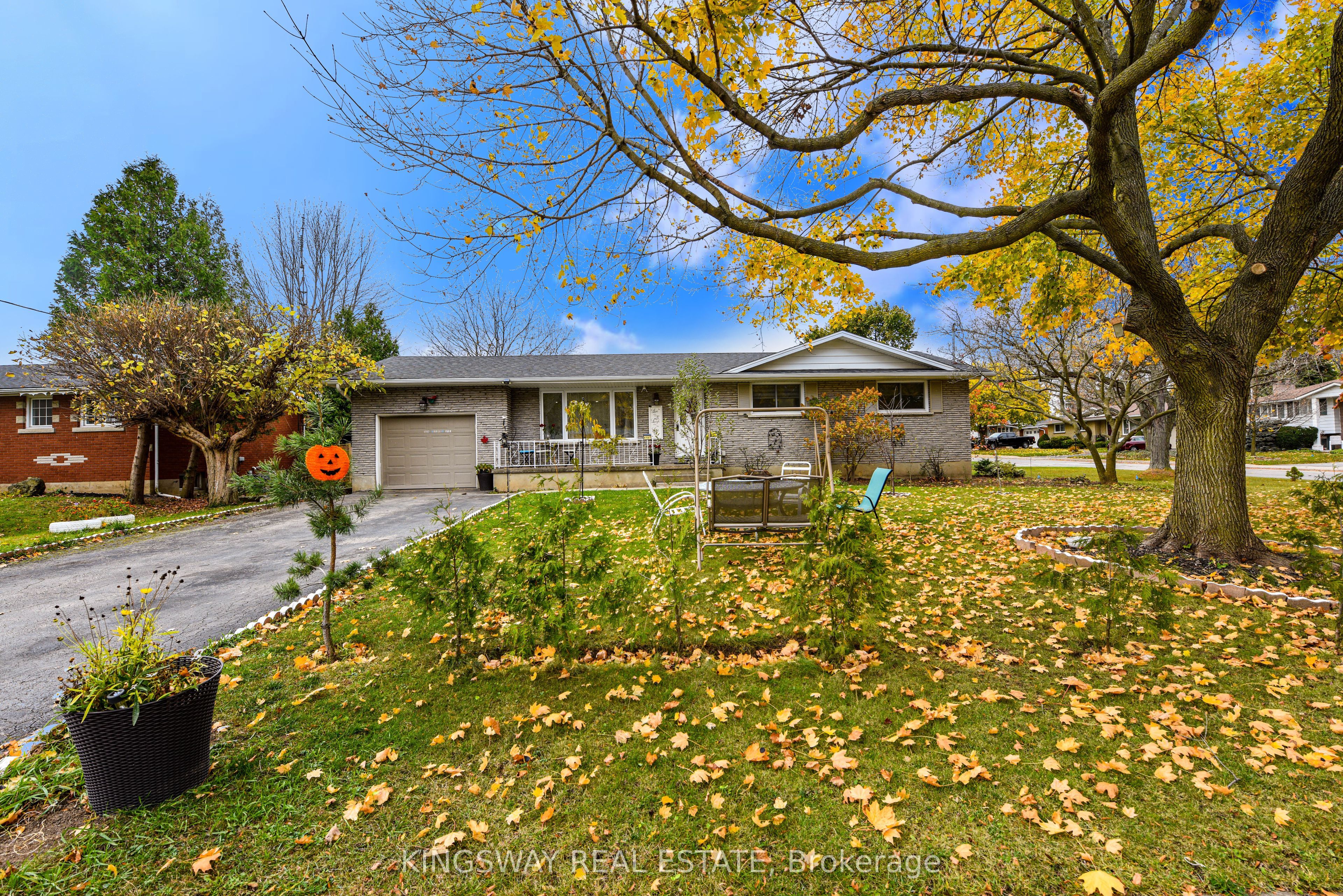 4187 Highland Park Drive Property Photo 10