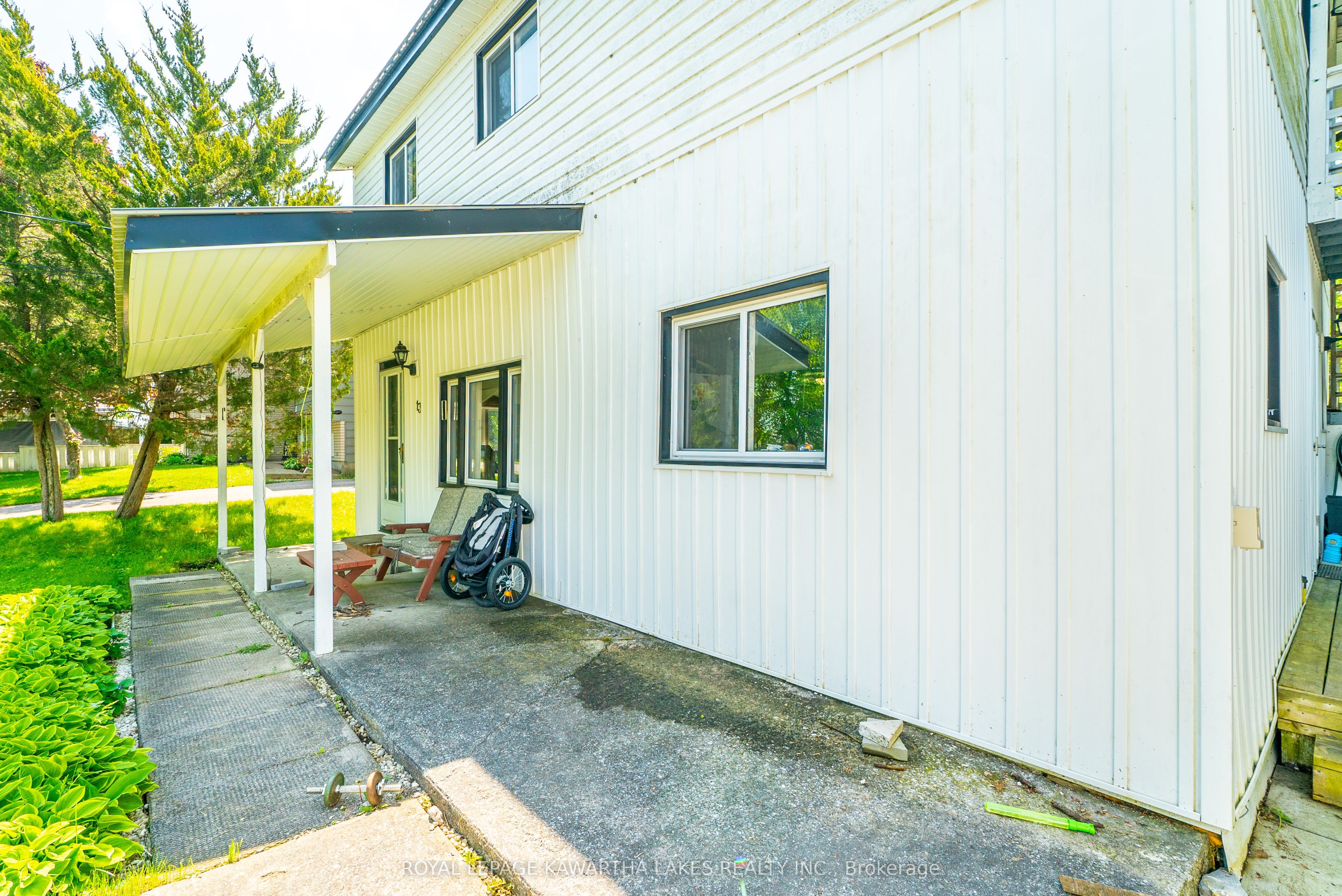 13 Eva Street Property Photo 11
