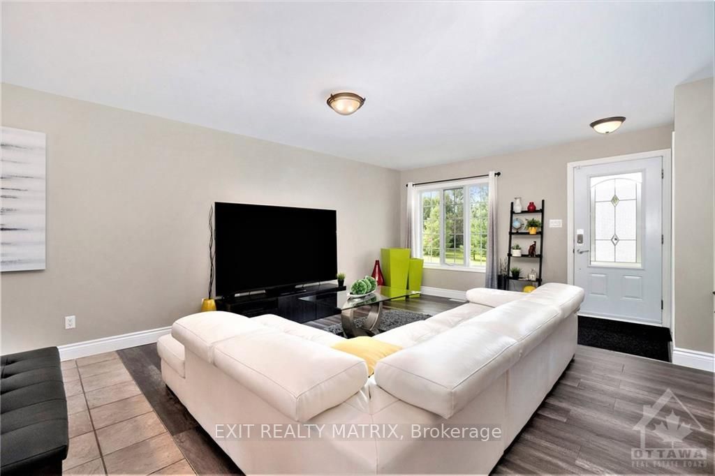 6 Telegraph Avenue Property Photo 3