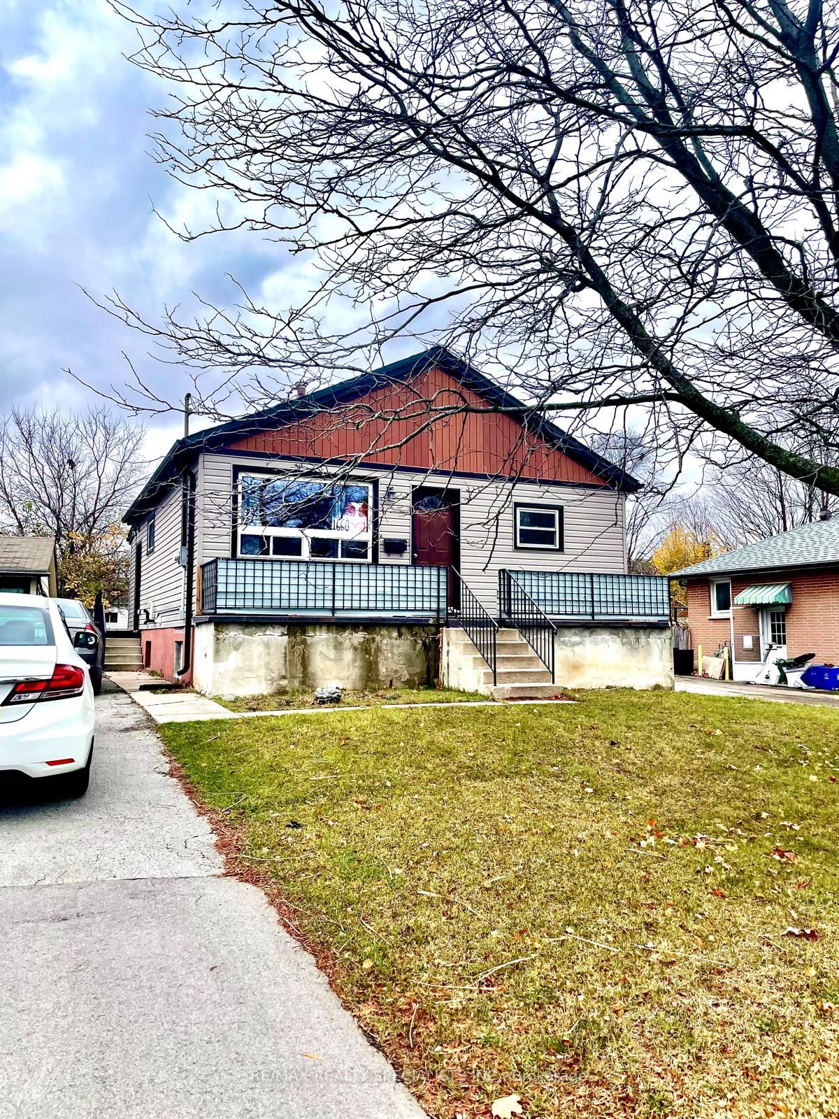 1660 Hansuld Street Property Photo 3
