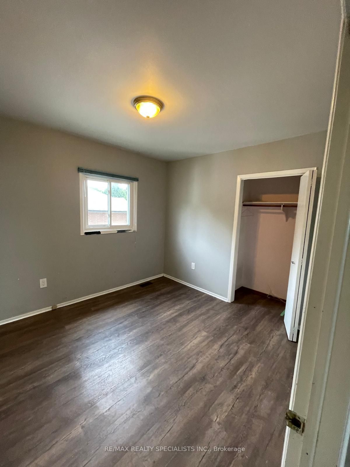 1660 Hansuld Street Property Photo 9