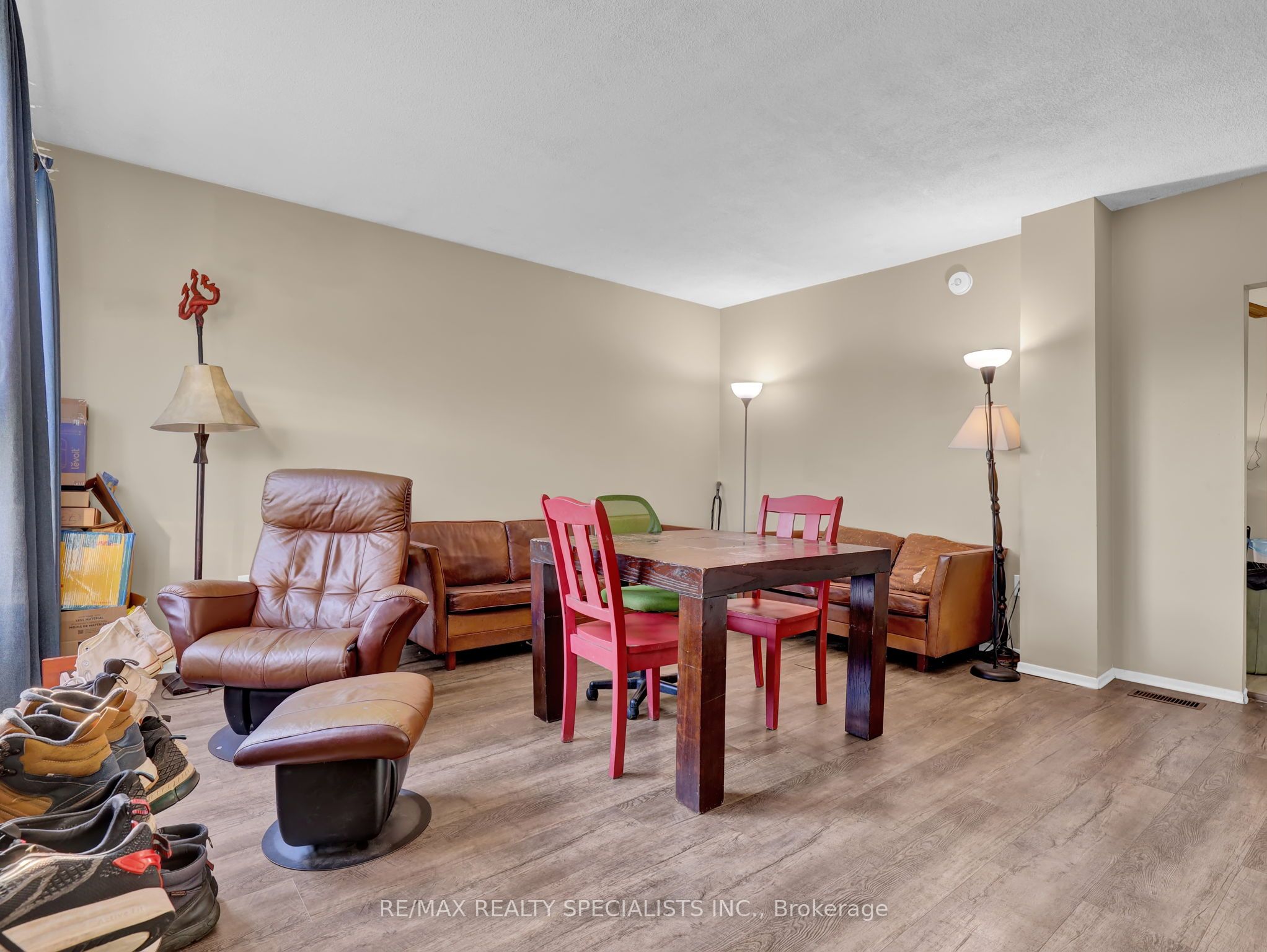 1660 Hansuld Street Property Photo 16
