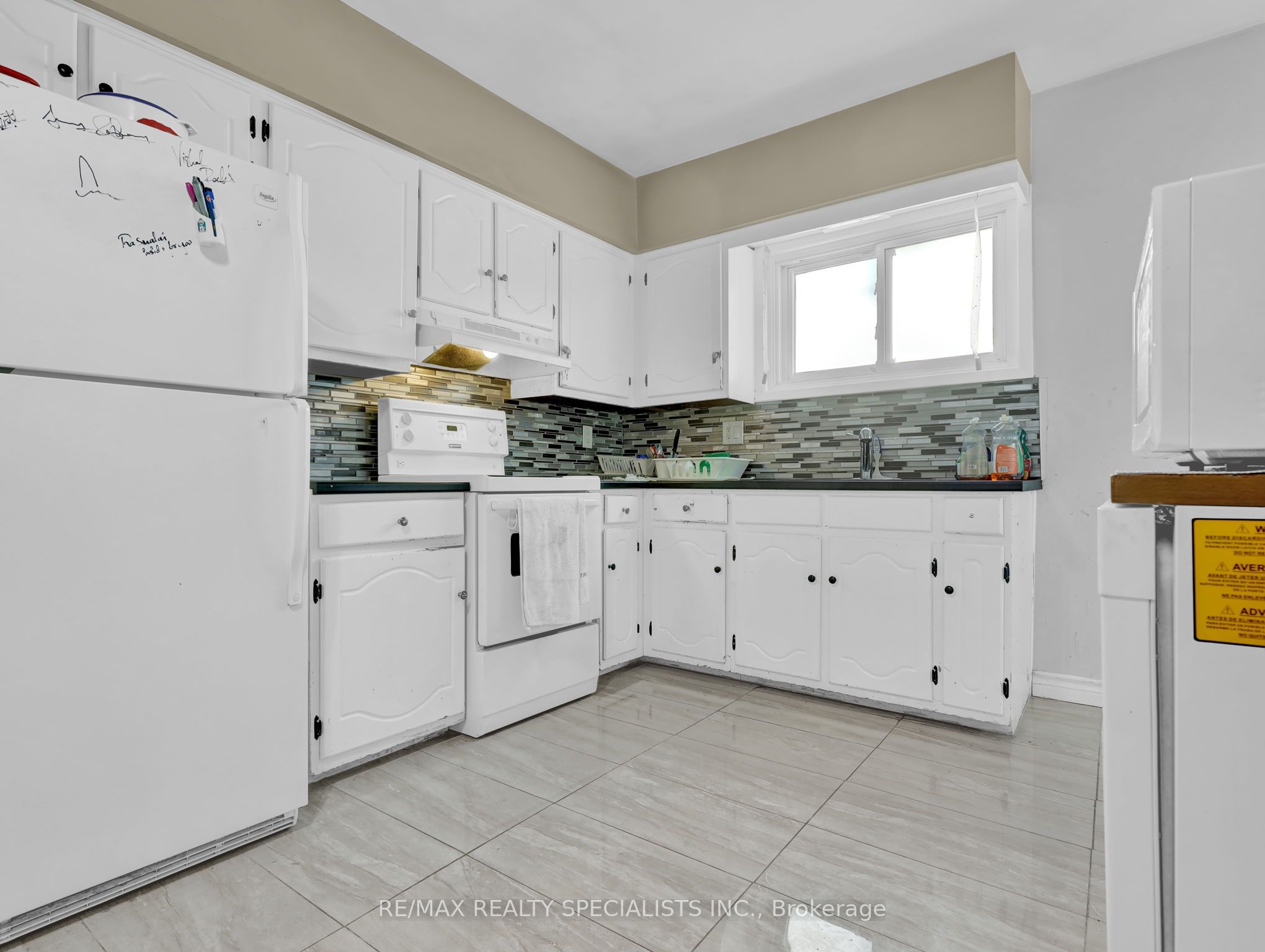 1660 Hansuld Street Property Photo 19