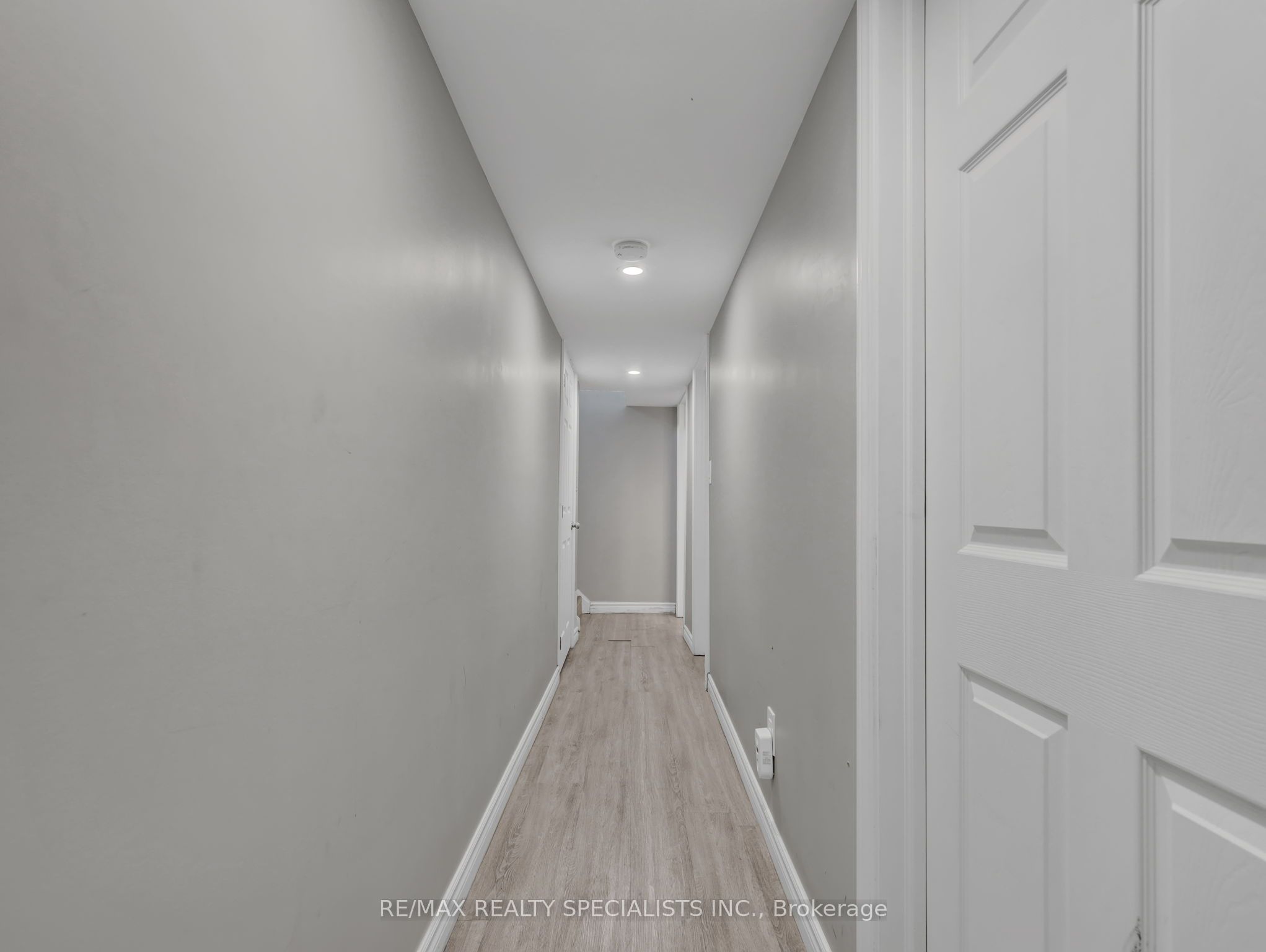 1660 Hansuld Street Property Photo 23