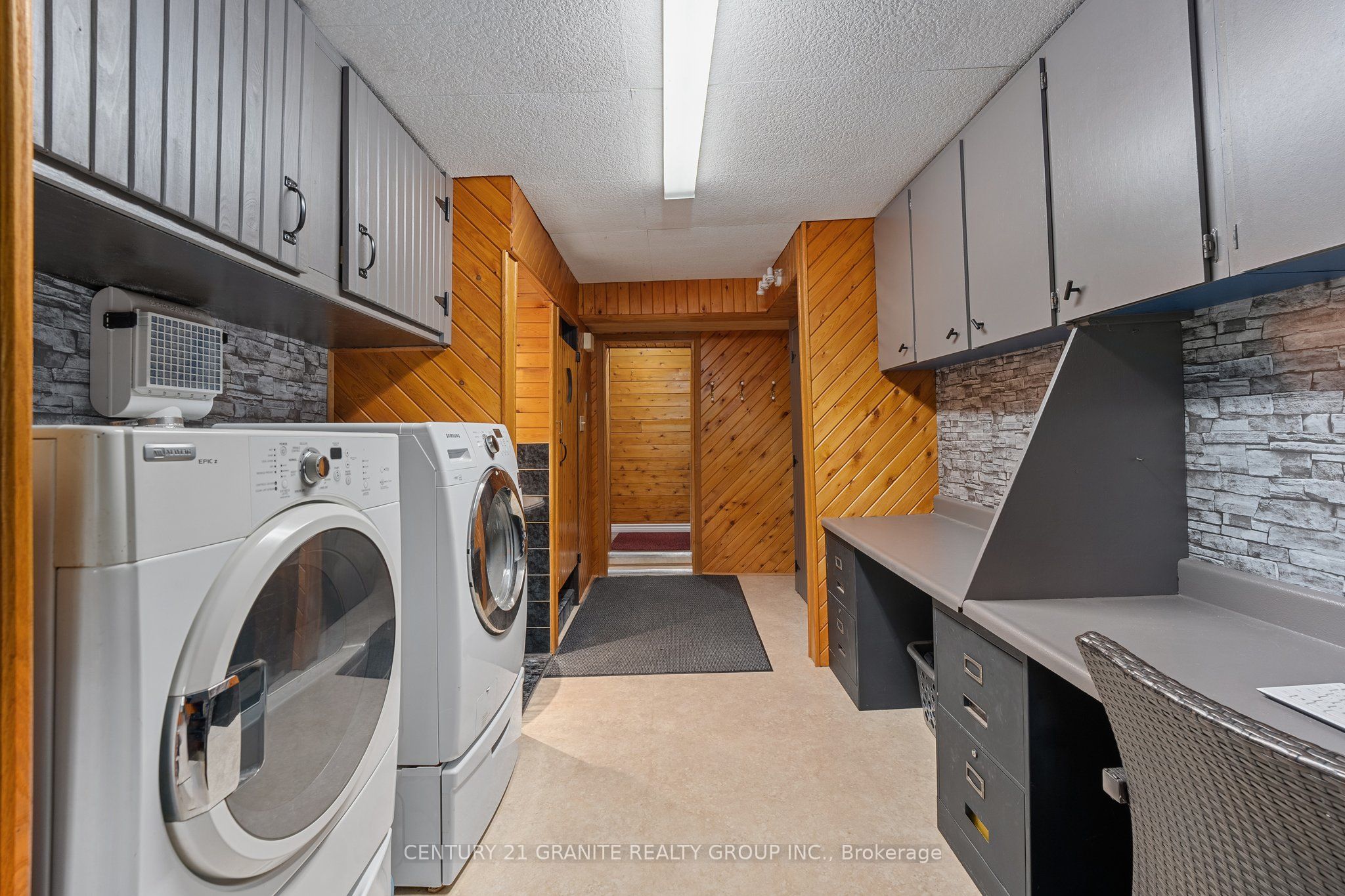 35345 Highway 28 East Property Photo 7