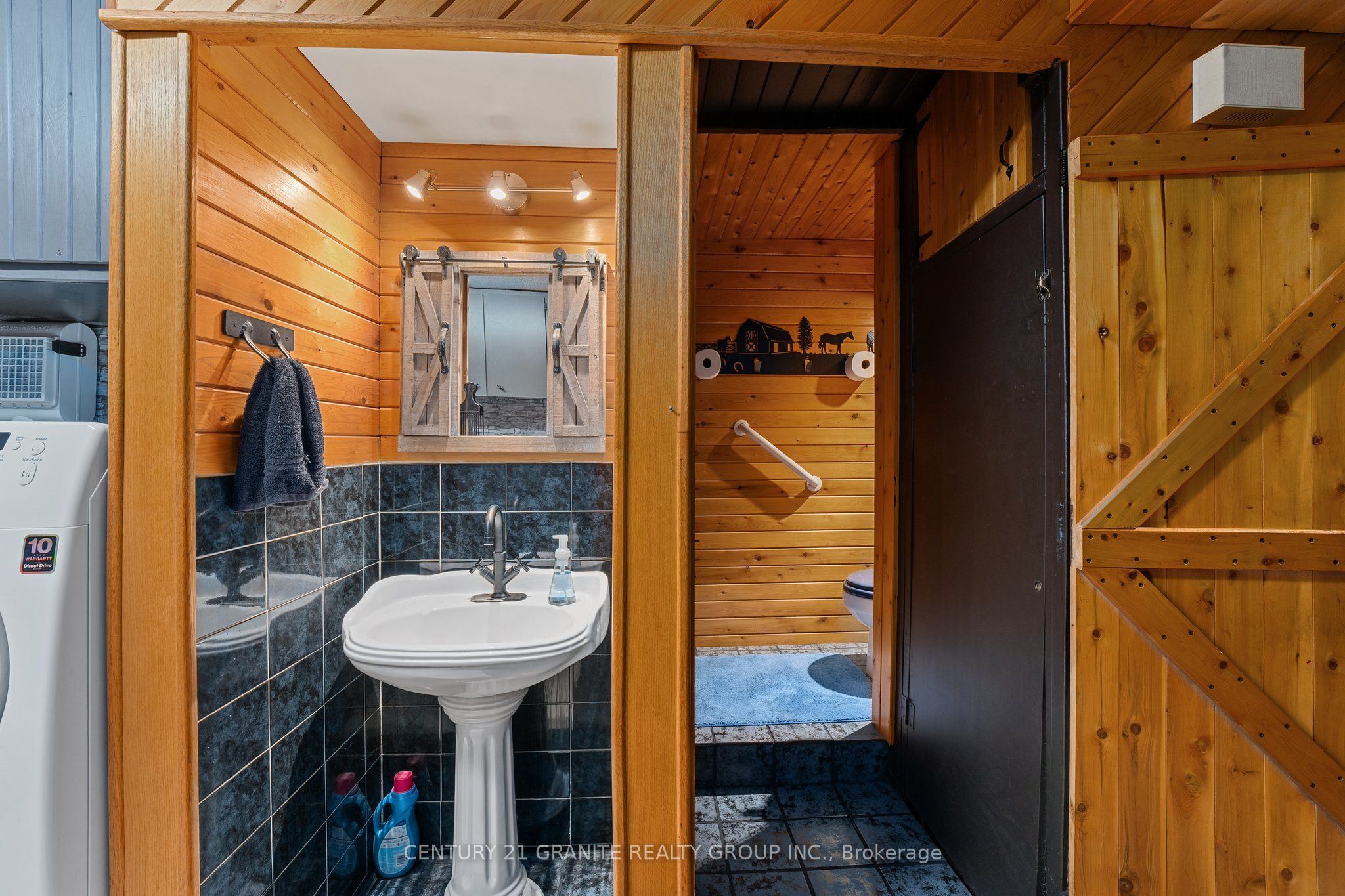 35345 Highway 28 East Property Photo 9