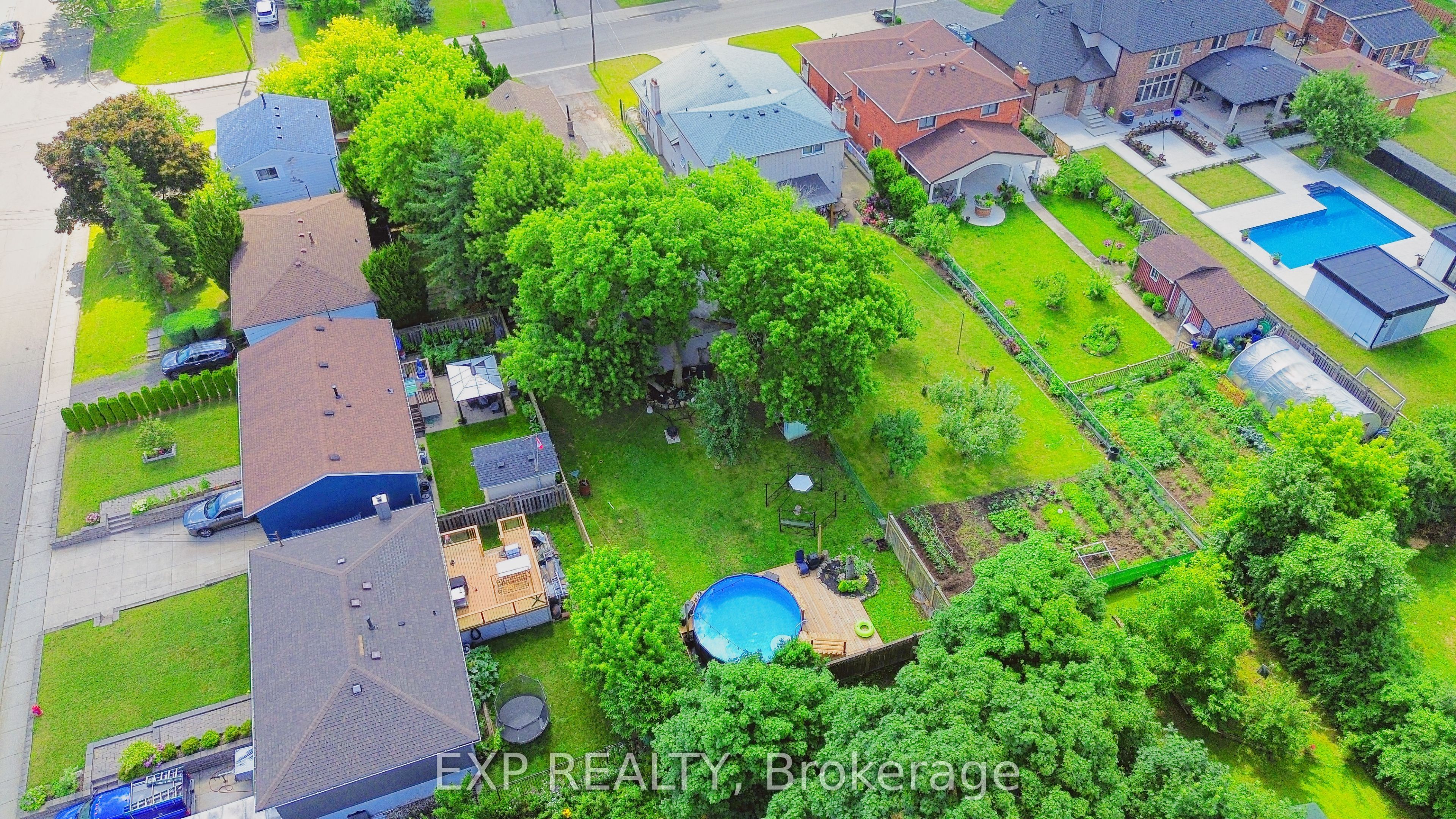 Property Photo 30