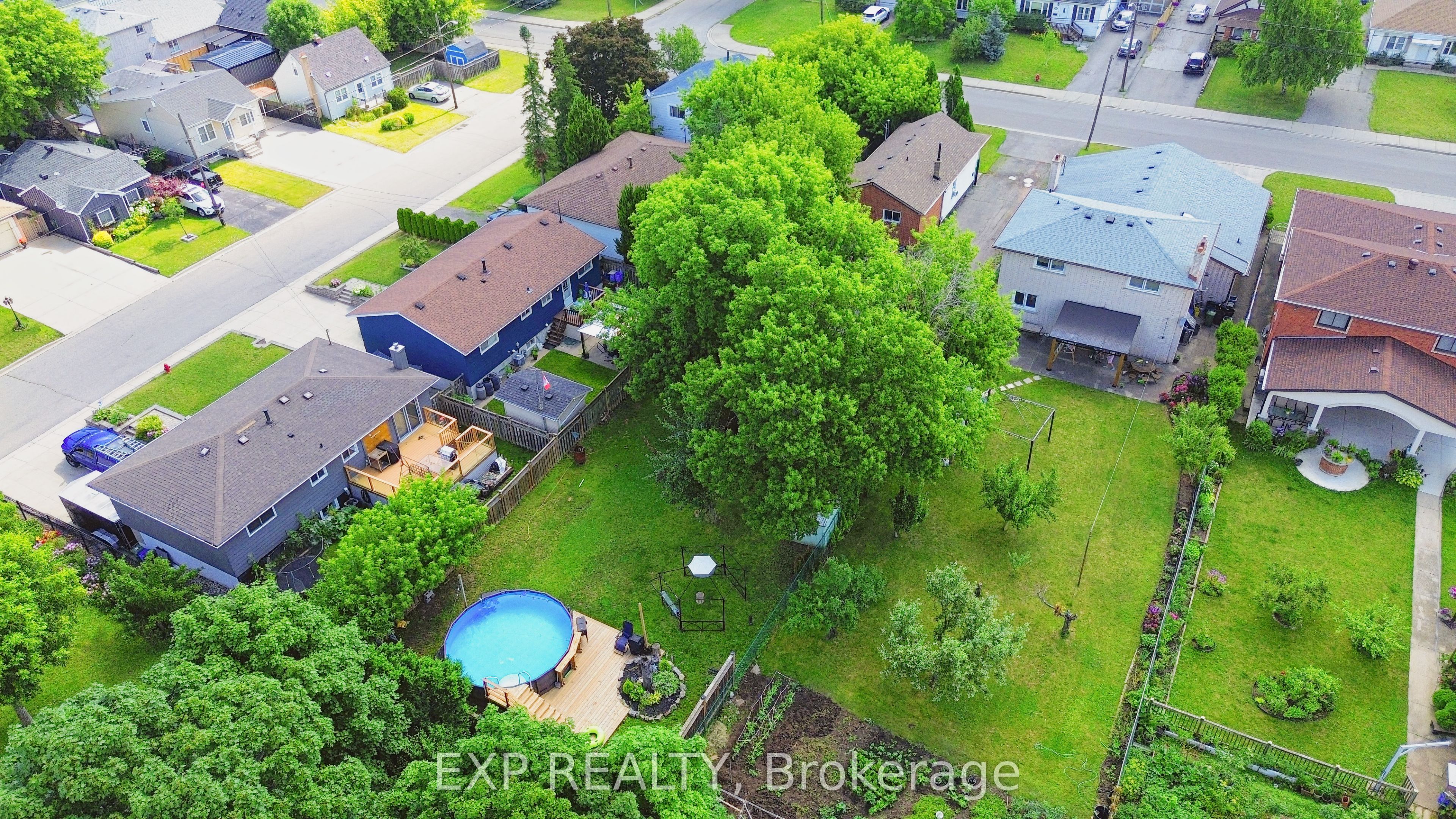 Property Photo 32