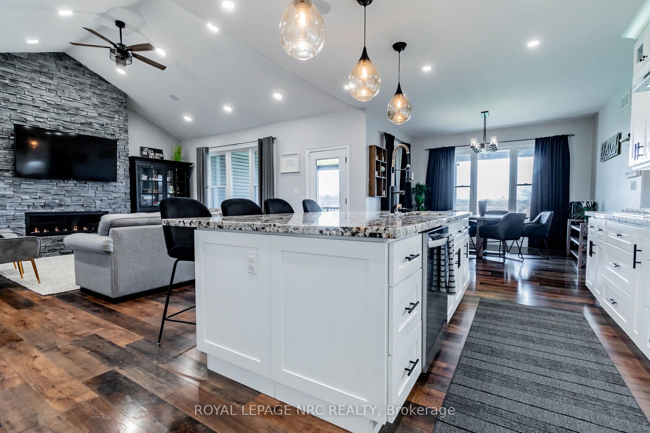 856 Lorraine Road Property Photo 10