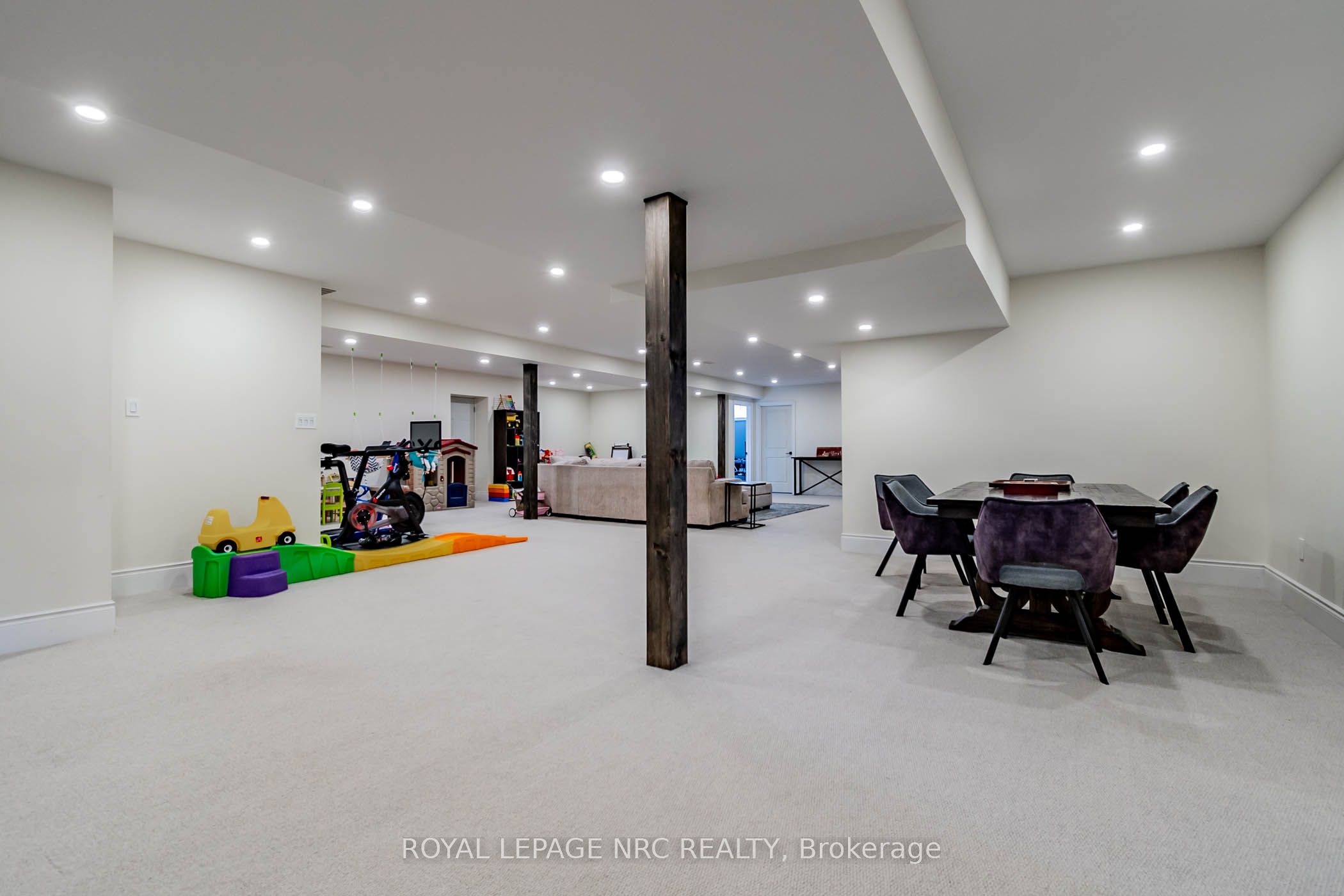 856 Lorraine Road Property Photo 28