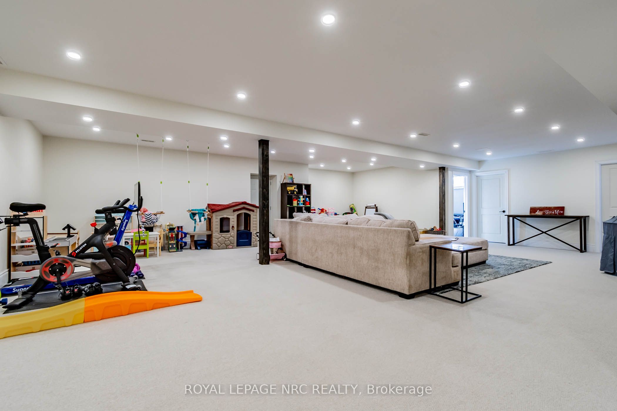 856 Lorraine Road Property Photo 30