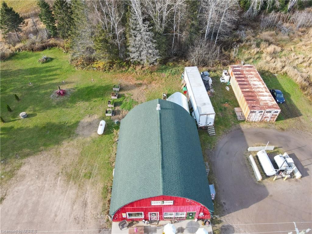 1497 Alderdale Road Property Photo 8