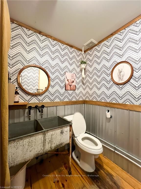 1497 Alderdale Road Property Photo 35
