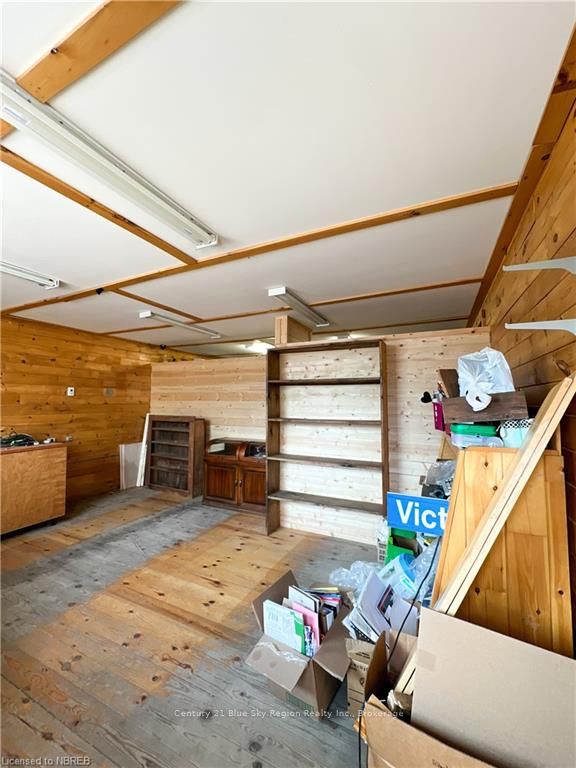 1497 Alderdale Road Property Photo 38