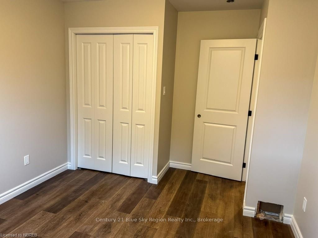 1556 Fraser Street Property Photo 7