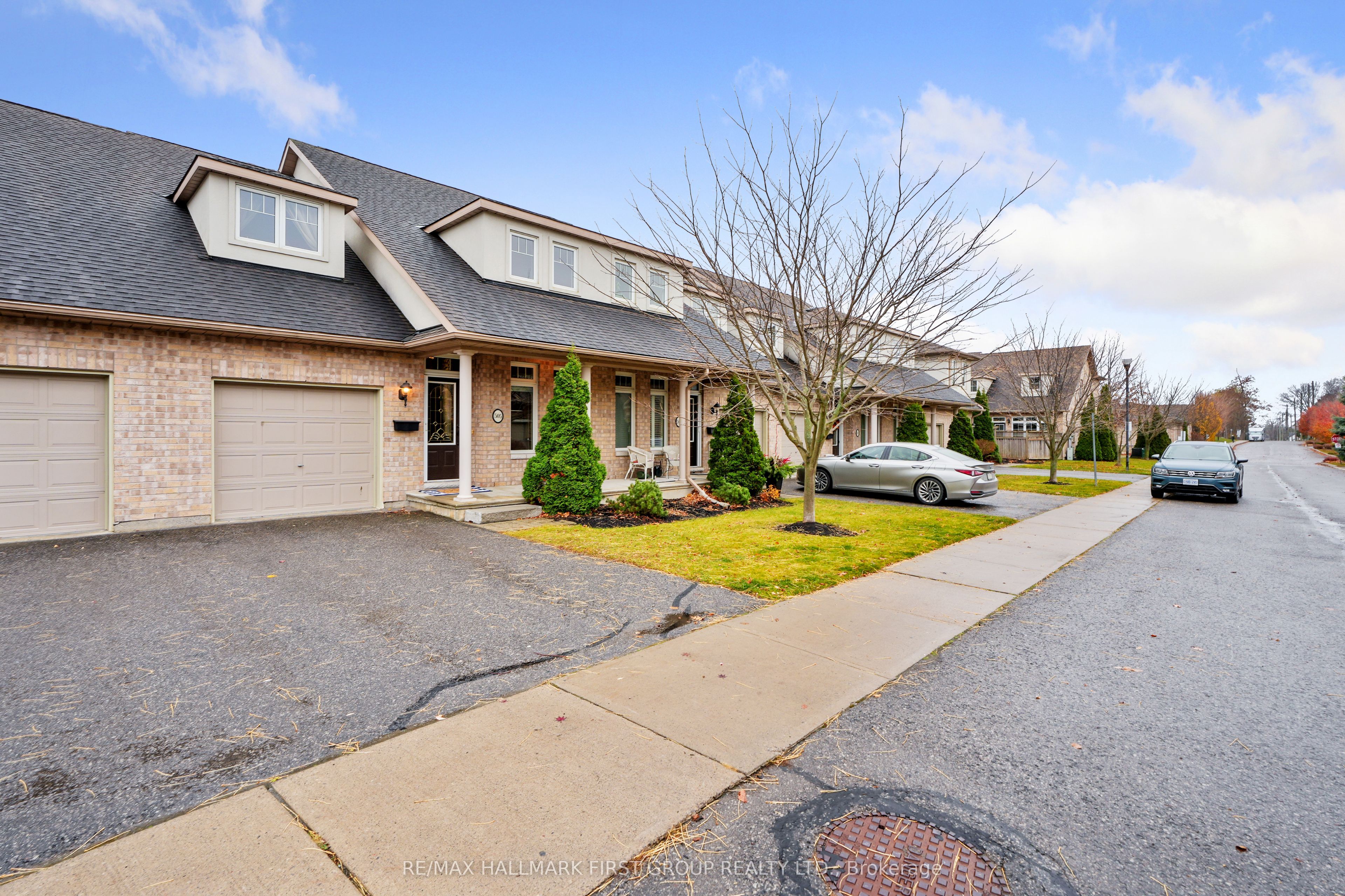 #505 - 120 University Avenue Property Photo 2