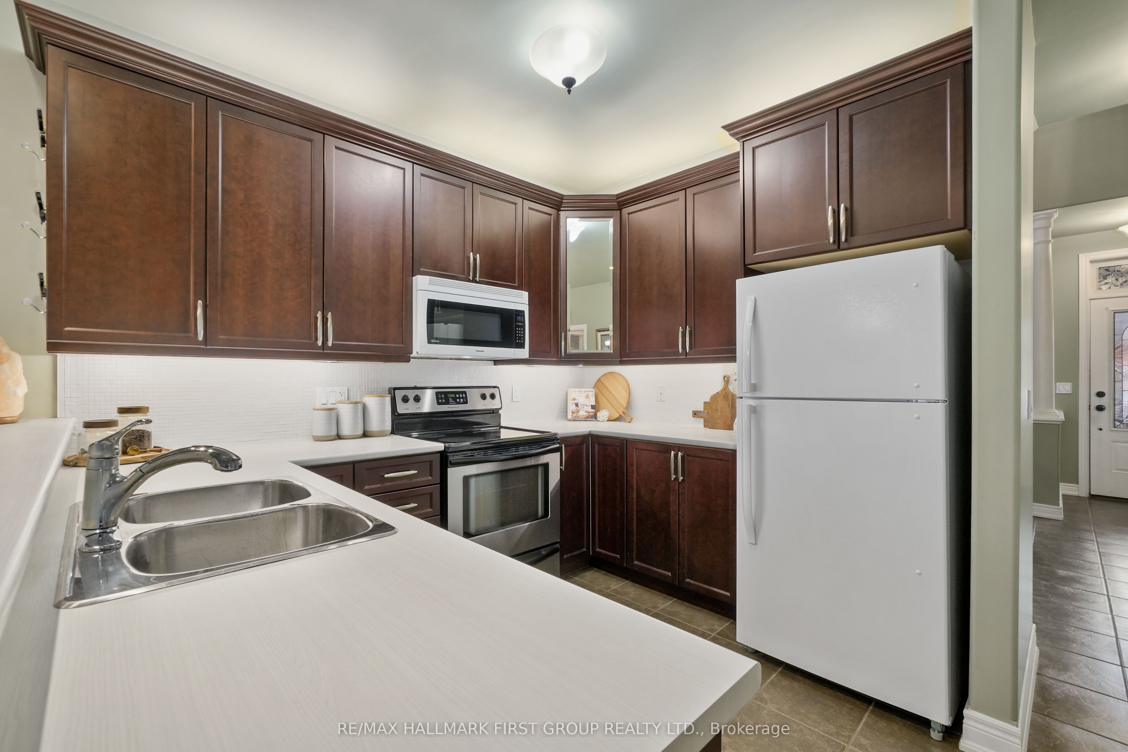 #505 - 120 University Avenue Property Photo 17