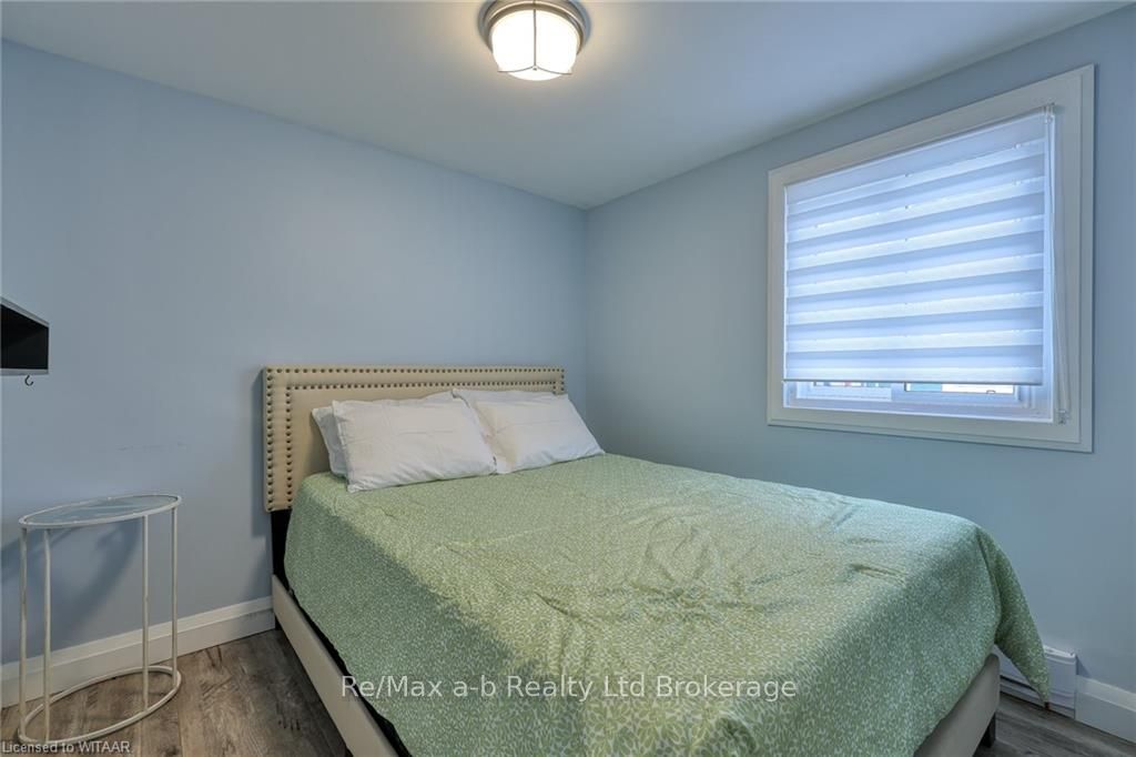 74 Erie Boulevard Property Photo 6