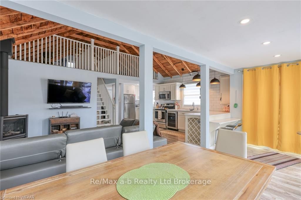 74 Erie Boulevard Property Photo 17