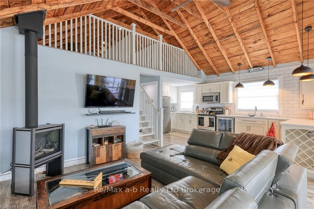 74 Erie Boulevard Property Photo 19