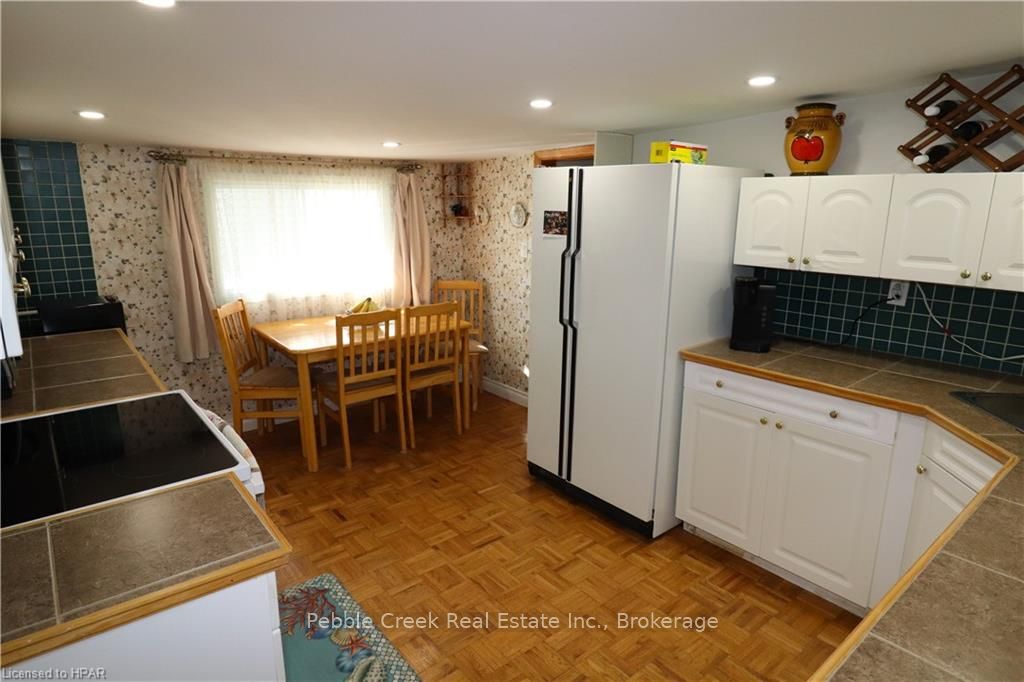 28 Sutton Drive Property Photo 8