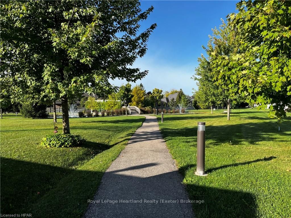 81 Redford Drive Property Photo 16