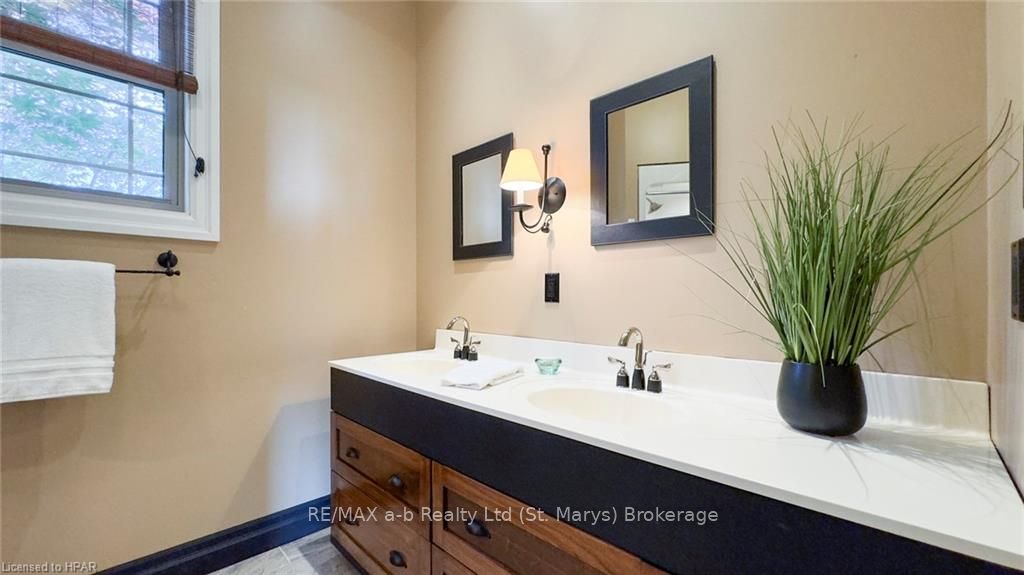 6055 Fischer Road Property Photo 21