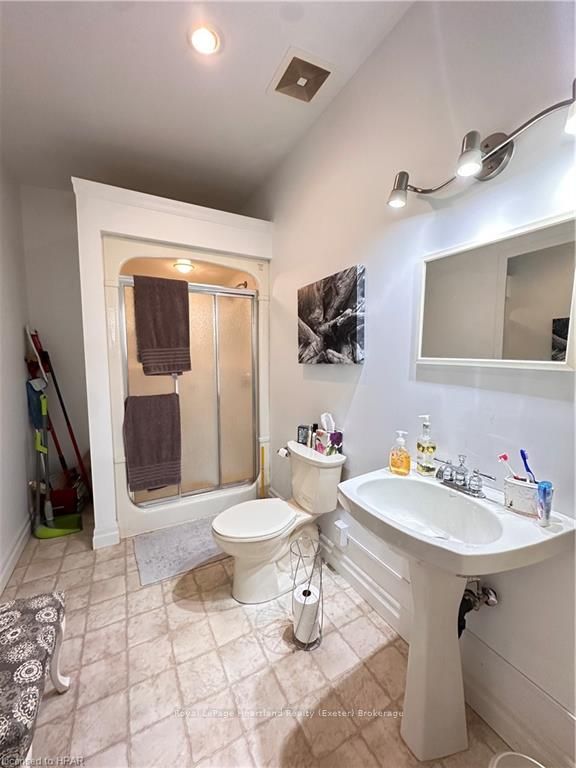 359 Main Street Property Photo 11