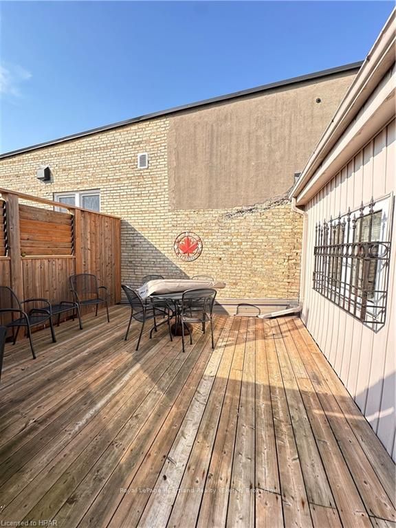 359 Main Street Property Photo 18