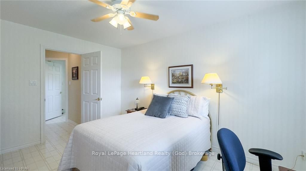 301 Bethune Crescent Property Photo 17