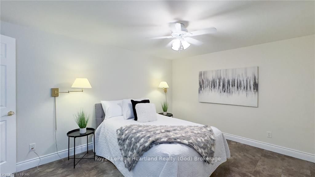 301 Bethune Crescent Property Photo 30