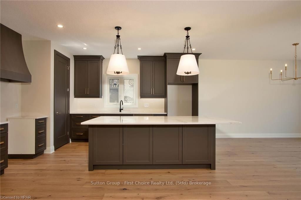 117 Kastner Street Property Photo 8
