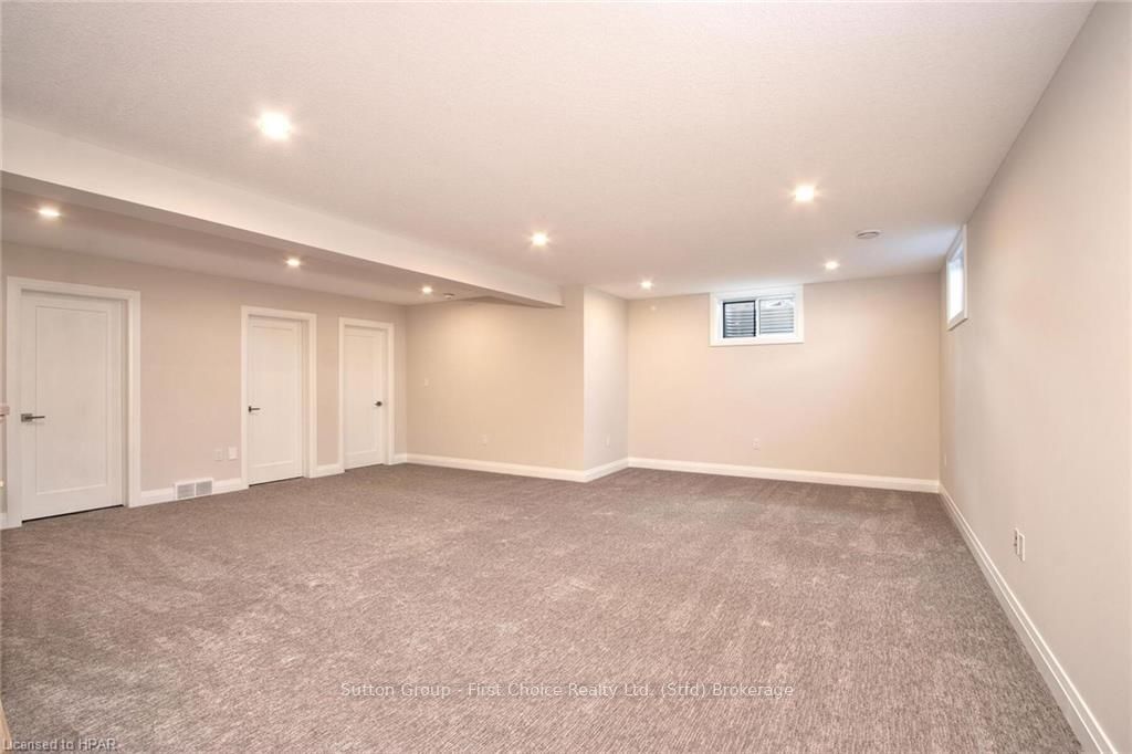 117 Kastner Street Property Photo 30