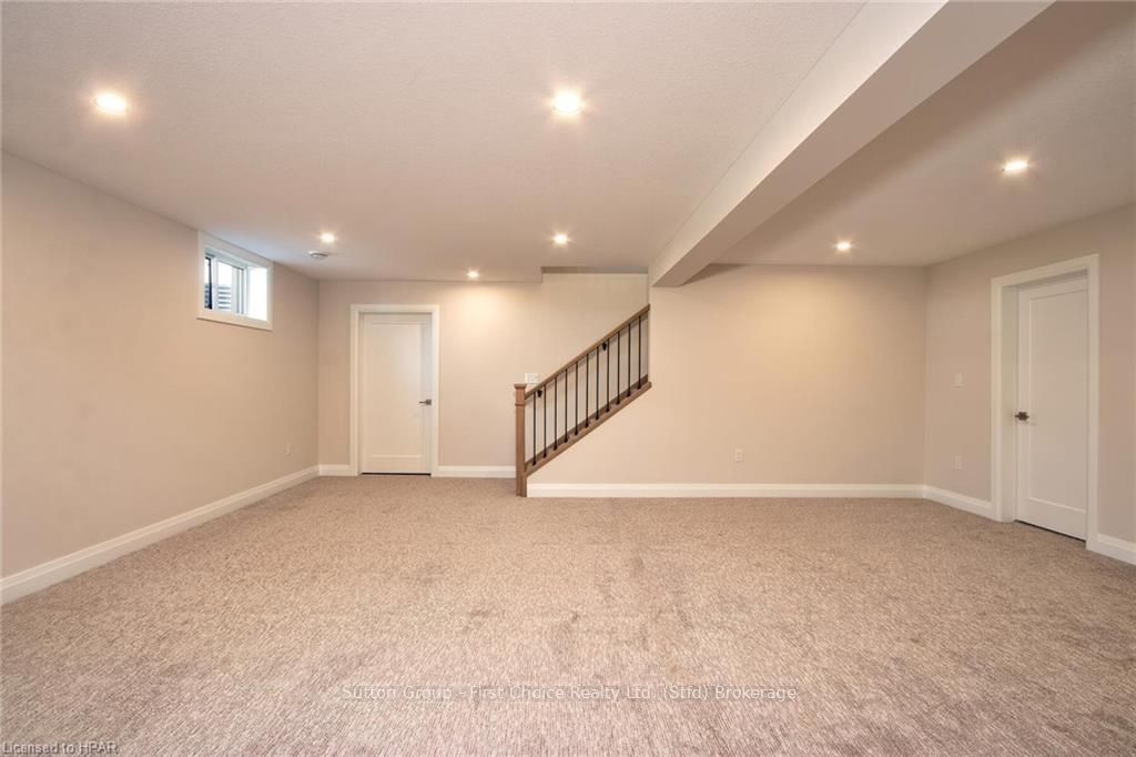 117 Kastner Street Property Photo 32