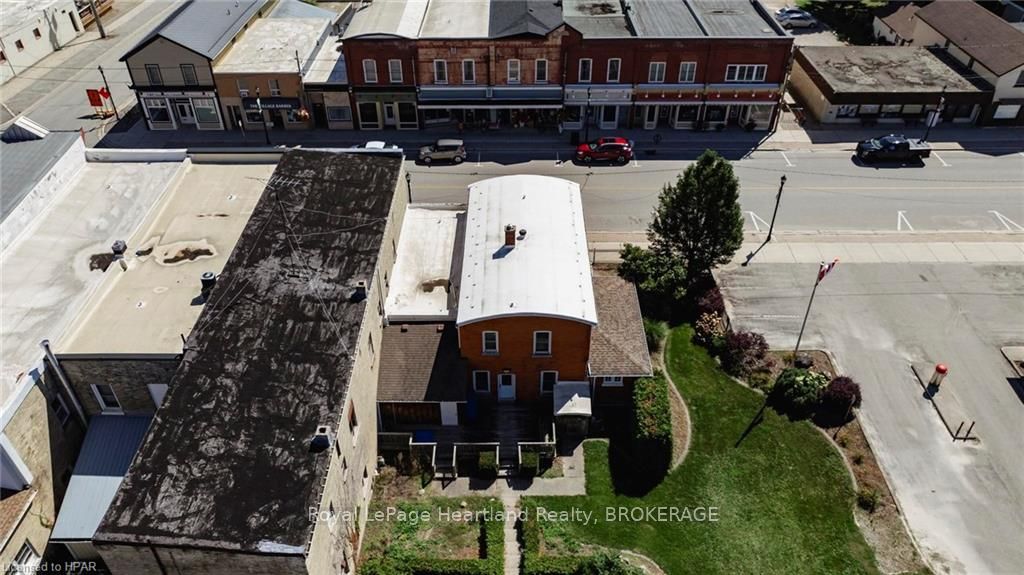 405 Queen St Property Photo 50