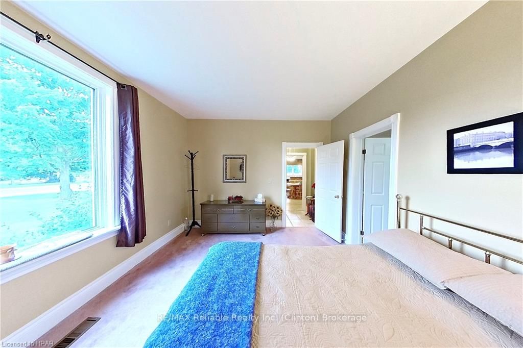 75551 Bluewater Highway Property Photo 12