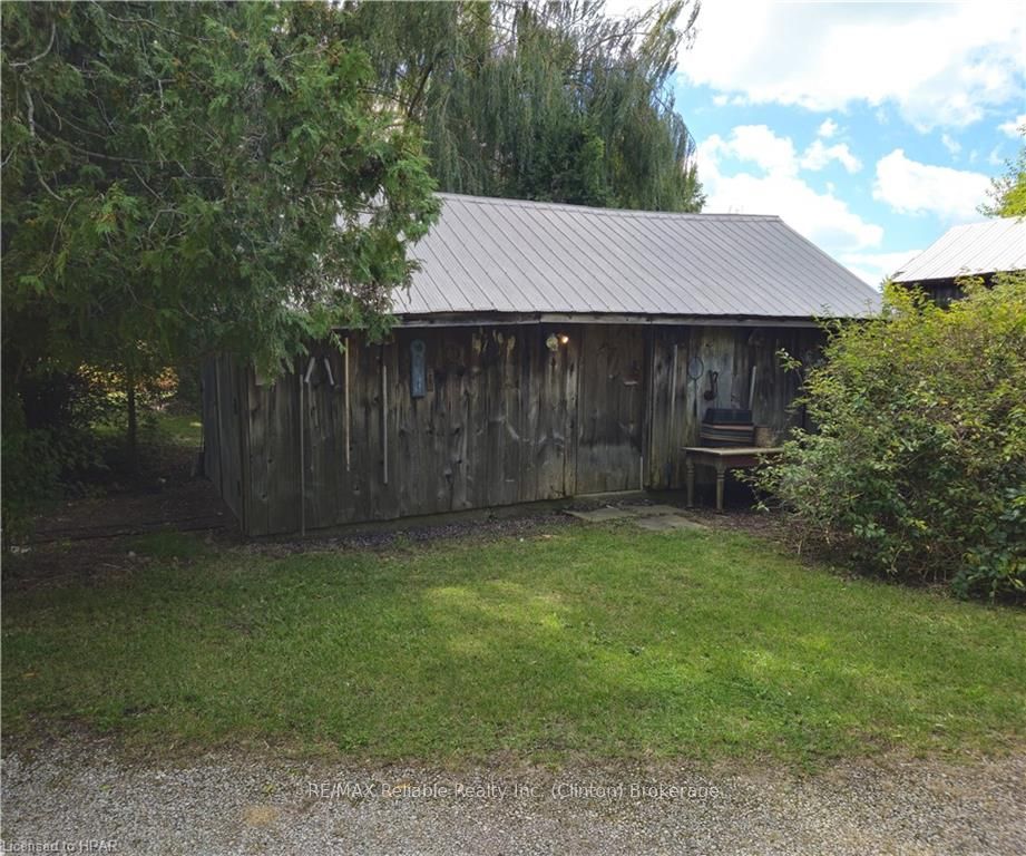 75551 Bluewater Highway Property Photo 33