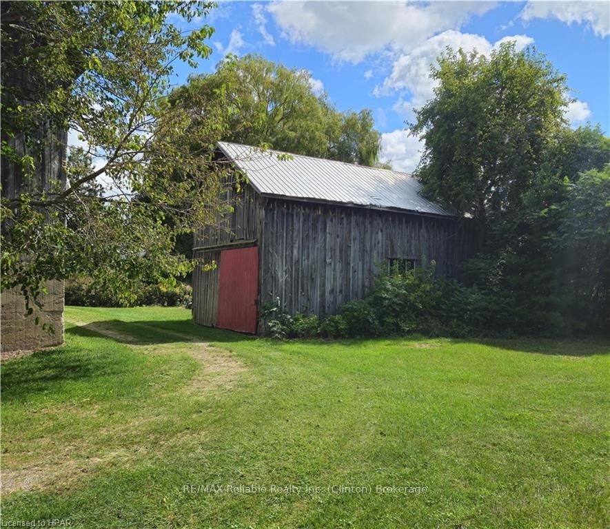 75551 Bluewater Highway Property Photo 37